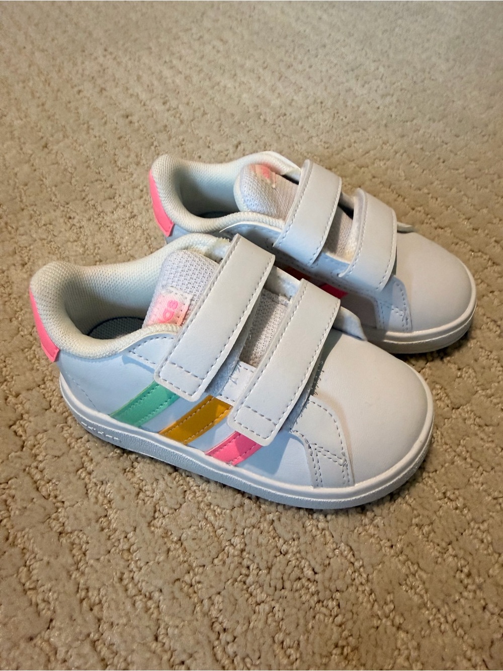 💗 Adidas White Kids Sneakers with Mint, Yellow & Pink Stripes Sz. 6k - NWOT